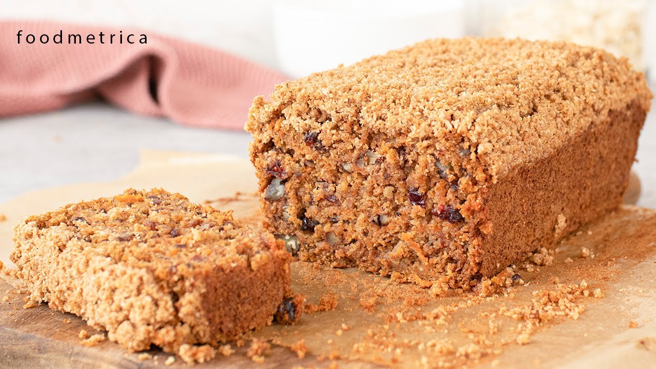 Healthy Oatmeal Carrot Cake