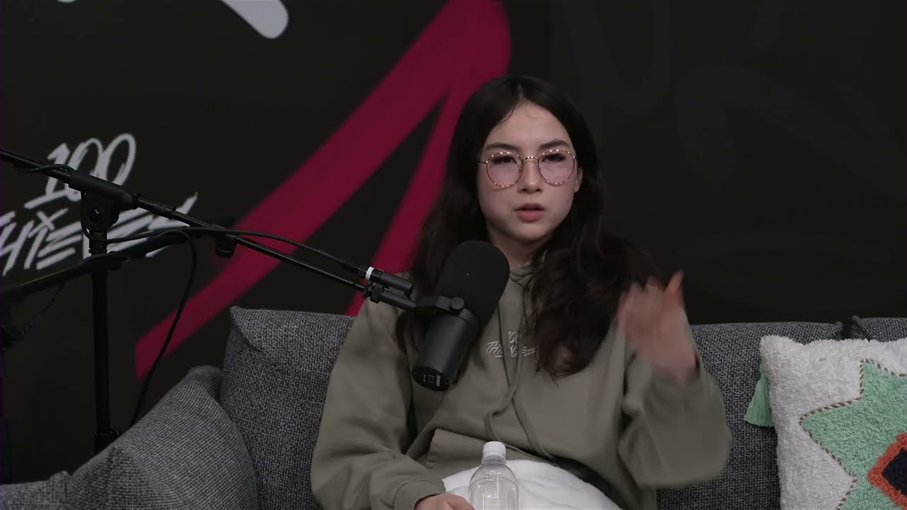 Kyedae Reads Her Star Signs