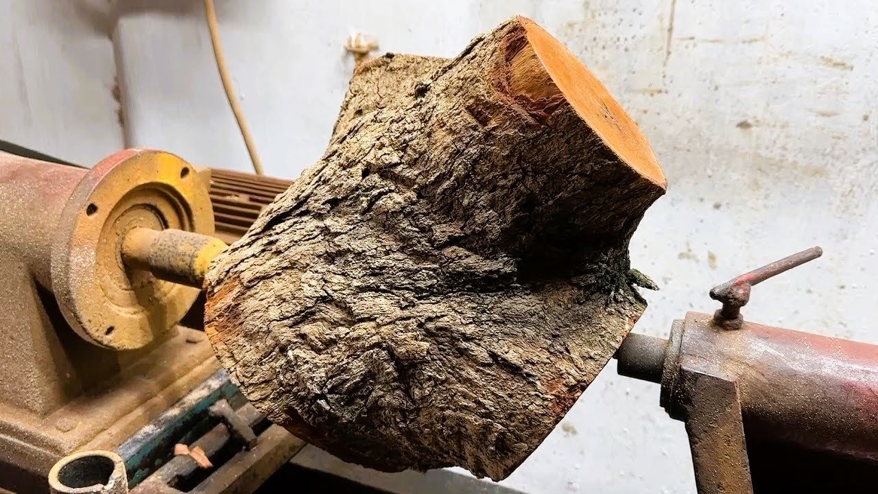 Woodturning Skills || From Horror Logs to Art - Amazing Recycling Ideas from a Carpenter