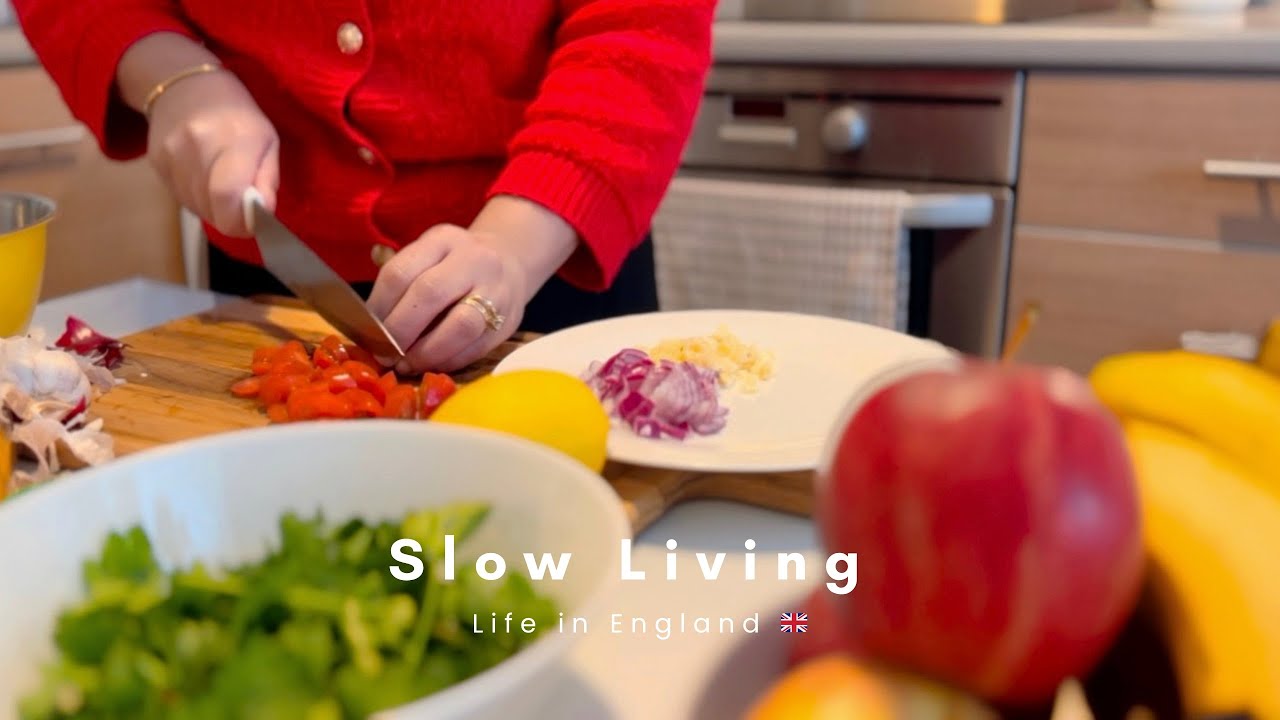 Home Cooking: Anchovy Tomato Pasta | Cozy Silent Vlog 
