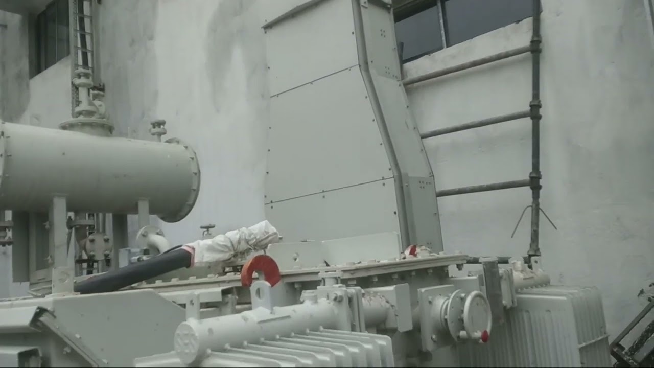 Transformer with bus-duct repositioning through jack..