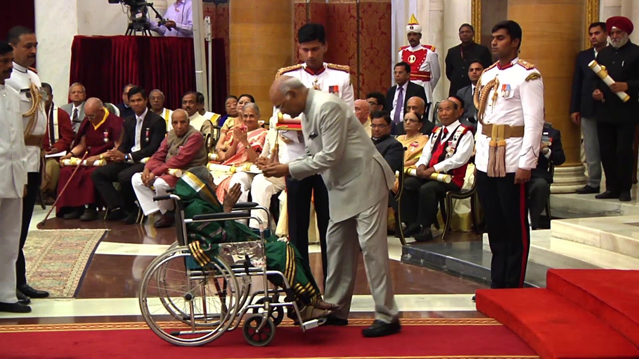 President Kovind presents Padma Shri to Dr Sulagitti Narasamma