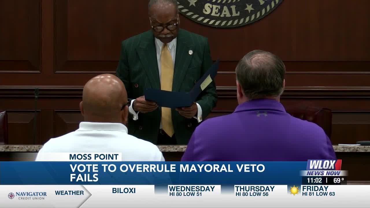 Moss Point council fails to override mayor&rsquo;s veto on public works contract