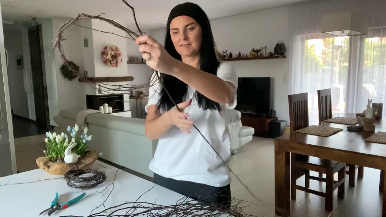 VĚNEC Z BŘÍZY/ jarní dekorace do okna, na zeď nebo dveře