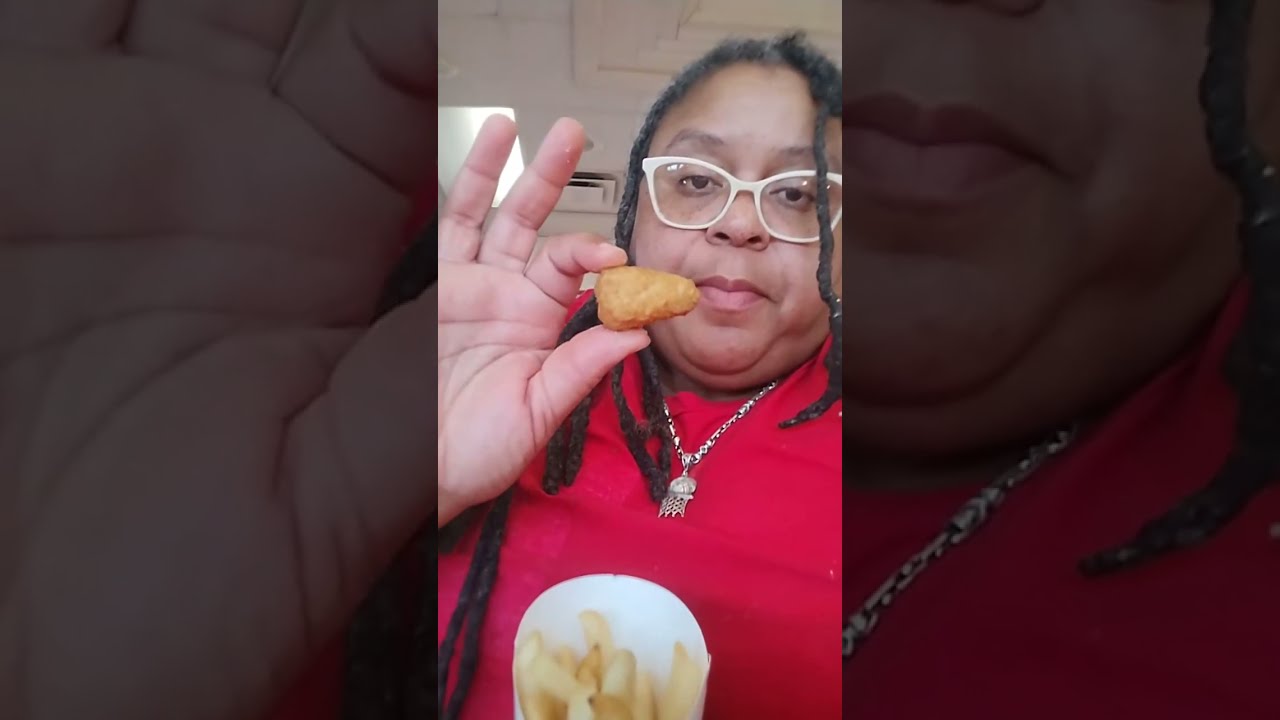 Burger King 👑 KeKe'Smashing Mukbang is live!