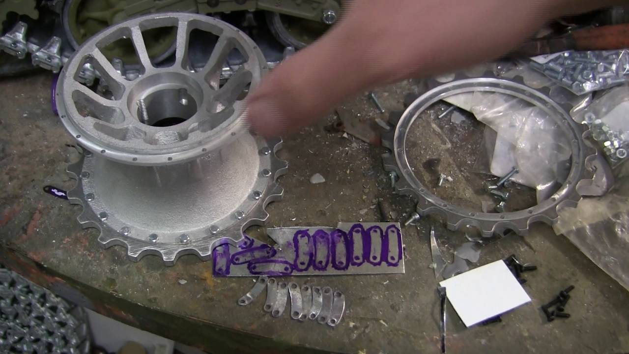 Vintage RC 1/6th scale armortek early production Tiger I Video#5 (Sprockets and motor assembly)