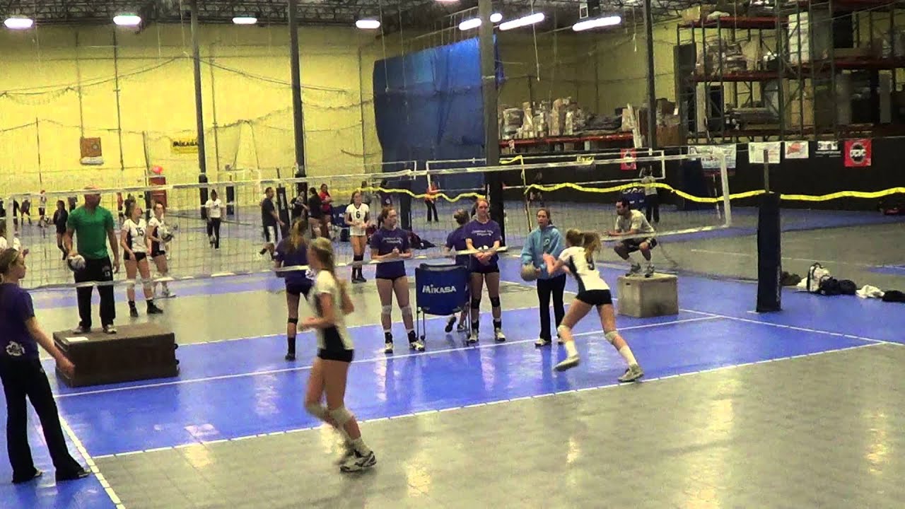 Senior Showcase Middle Hitters Drill