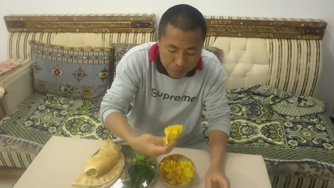 Dinner  socheko vanda  tasty ❤️ sources aloo kopi wow😳