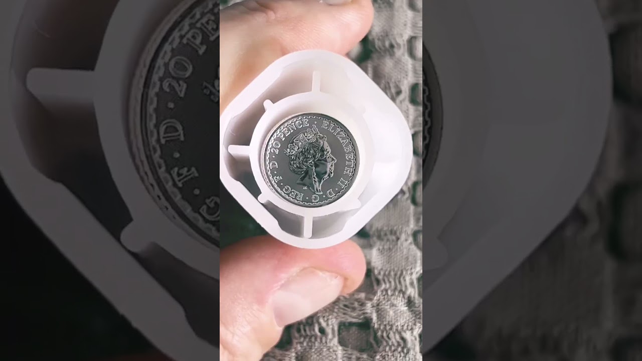 Britannia Silver Coins. Unboxing a tube of fractional Silver Britannias #silver #silverstacking