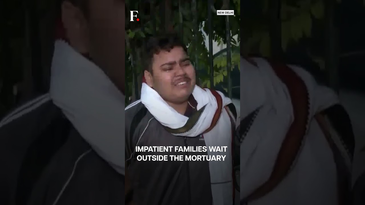 Delhi Red Fort Blast: Families Grieve Outside Mortuary | N18G