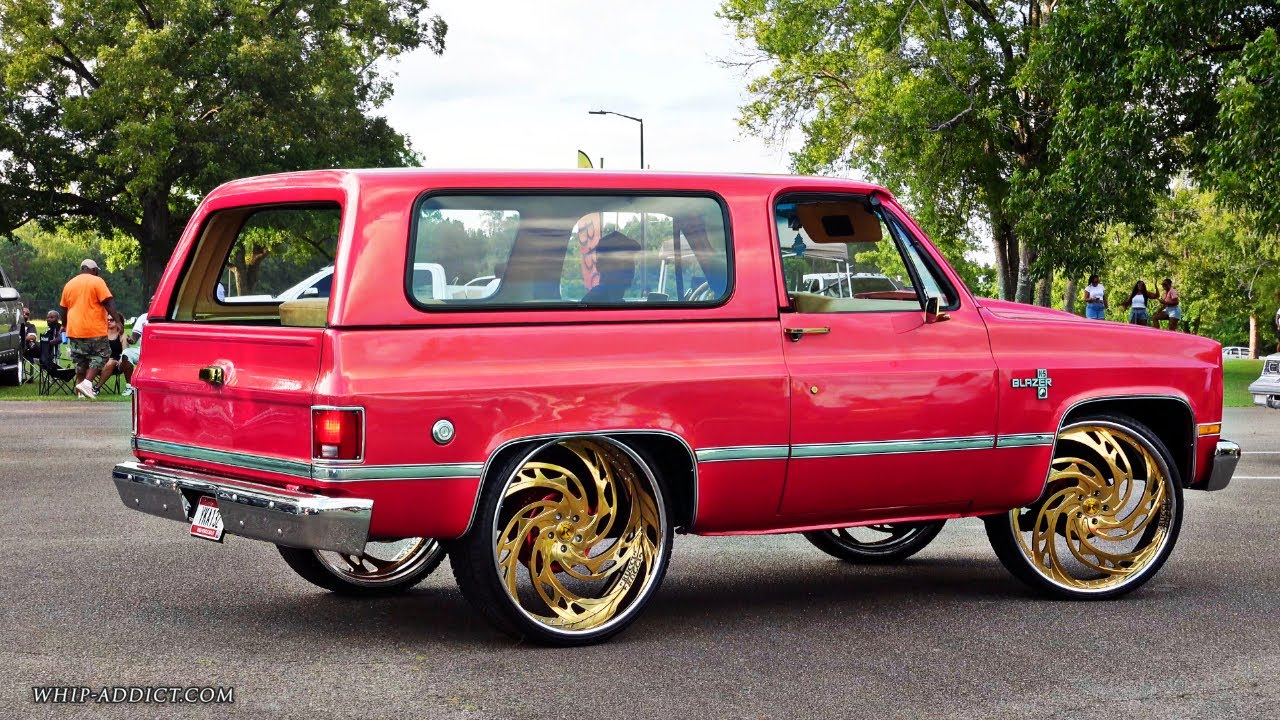WhipAddict: Outrageous Pink K5 Chevy Truck on Gold 28s!