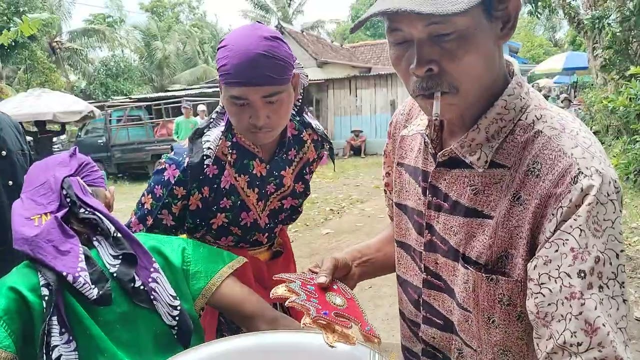 Ebeg sekar laras mbangun budaya