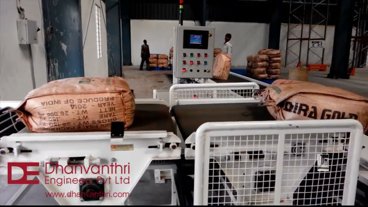 Warehouse entry Weighing Belt Conveyor with Manual sorting stations