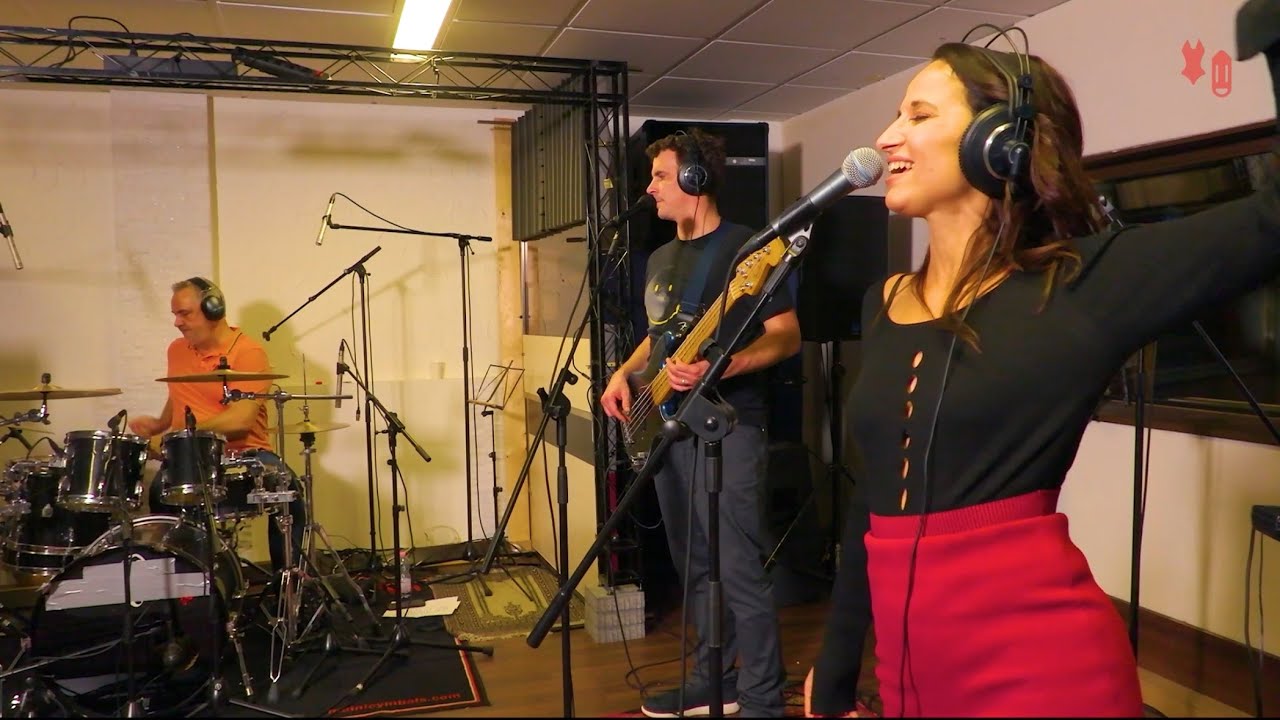 Hemmige | Mani Matter | cover by Hazel & the Hoffs