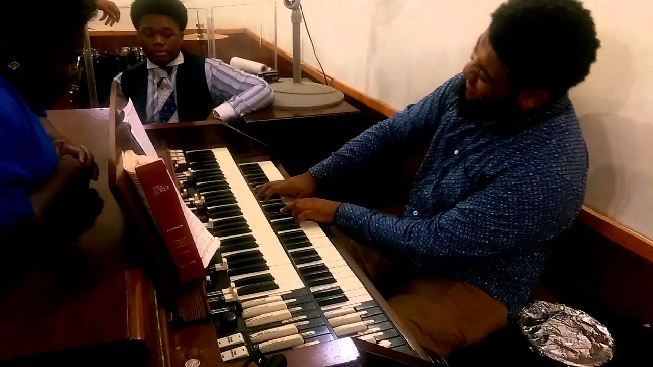 Glen Gibson Jr killing the Organ Pt 2 6-27-15