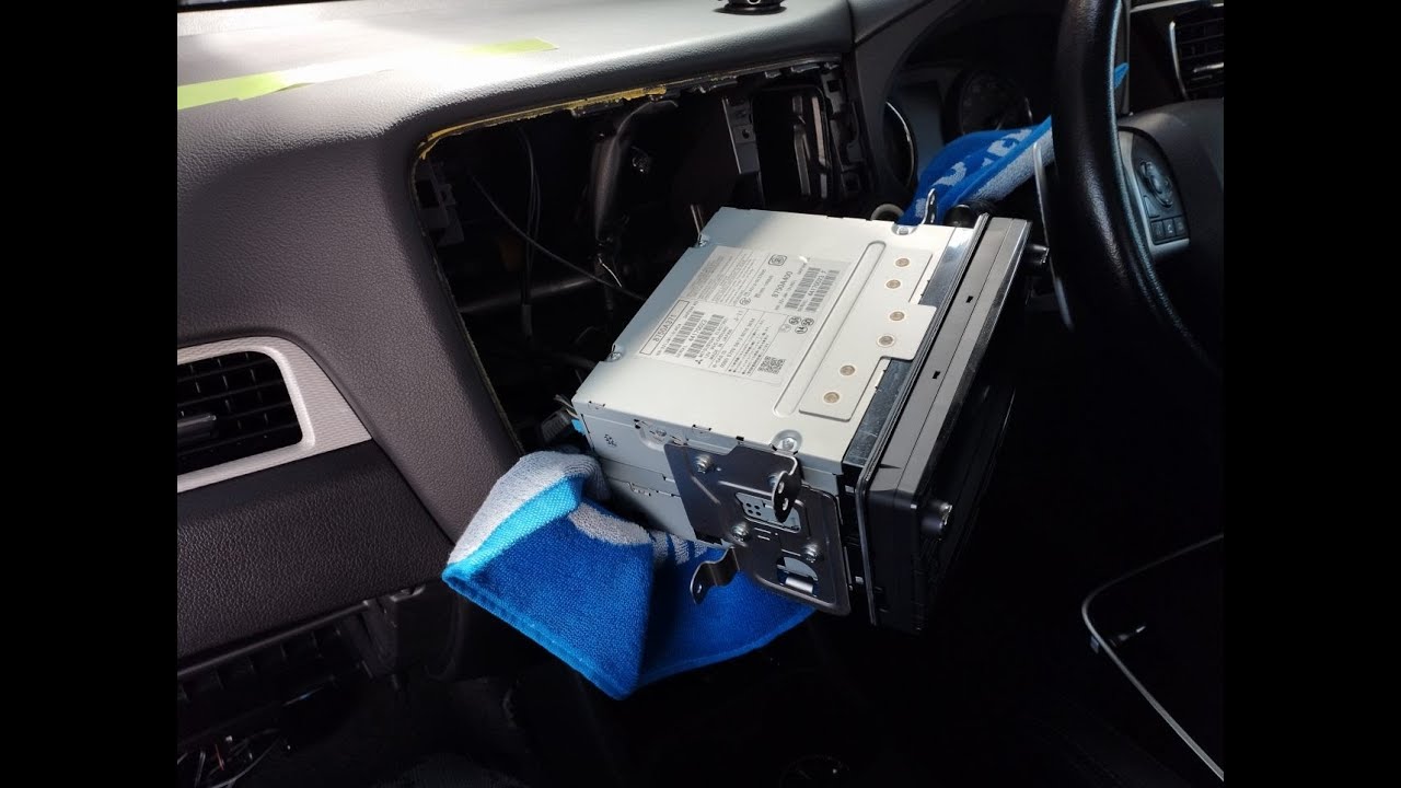 アウトランダーPHEV GG2W イジリ No29　三菱純正ナビ　MMCS　VICSの取り付け