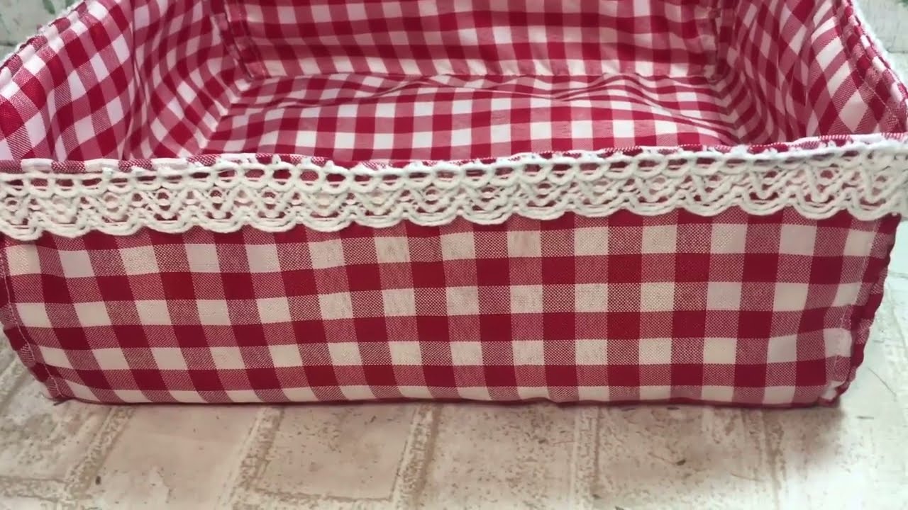 Cesta para Pão com feltro e Tecido Xadrez vermelho