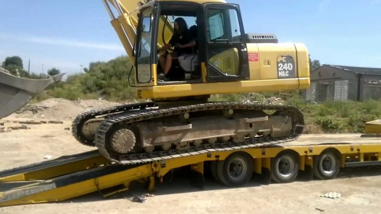 Komatsu PC 240 unloading  HD