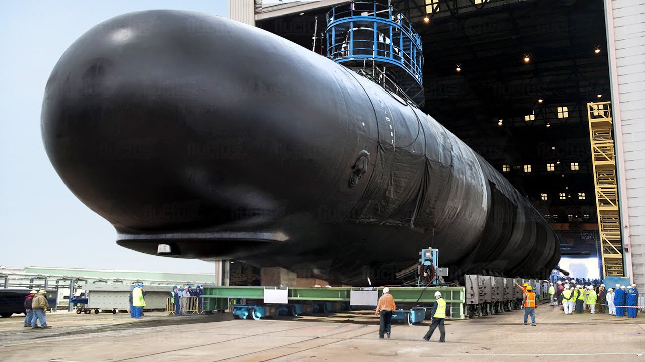 The Hypnotic Launch of US Gigantic $4 Billion Nuclear Submarine