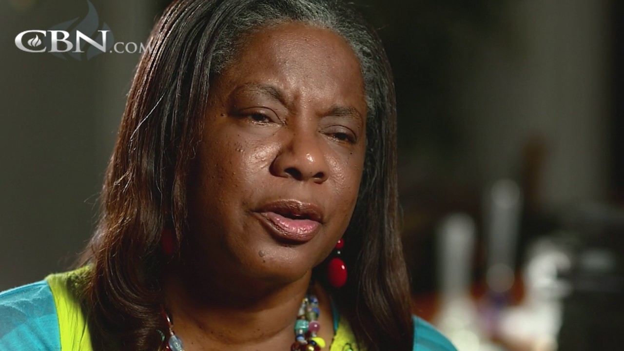 She Spent 30 Years Living as a Man, Looking for Love