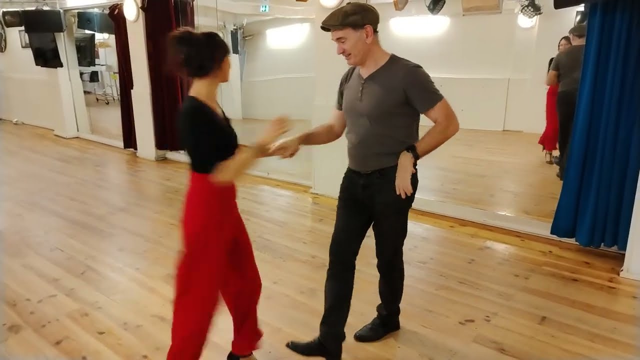 #22.2+dSwing - Solen & Laurent : Balboa : Pas de base et musicalité : Les Swivels 2/3