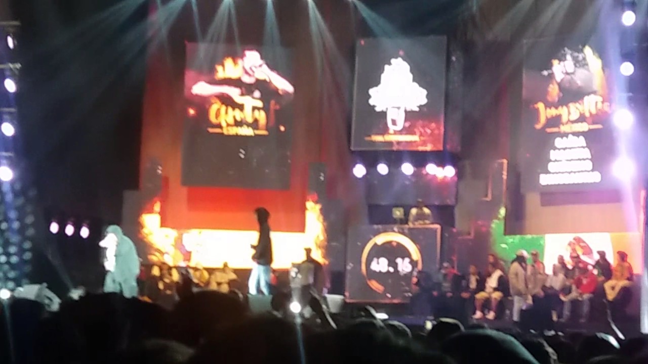 Chuty vs Jhony B Batalla internacional de los Gallos 2016 Peru