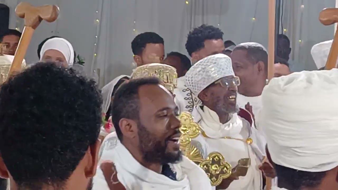 ተልኣሉ ደናግል በክብር፡ ከብካብ ኣገልጋሊ ቤተክርስቲያን ሃመረ ኖህ ኪዳነምህረት፡ ዝማሬ መላእኽቲ የስምዓልና፡ ርሑስ ጋማ ንመርዓውቲ