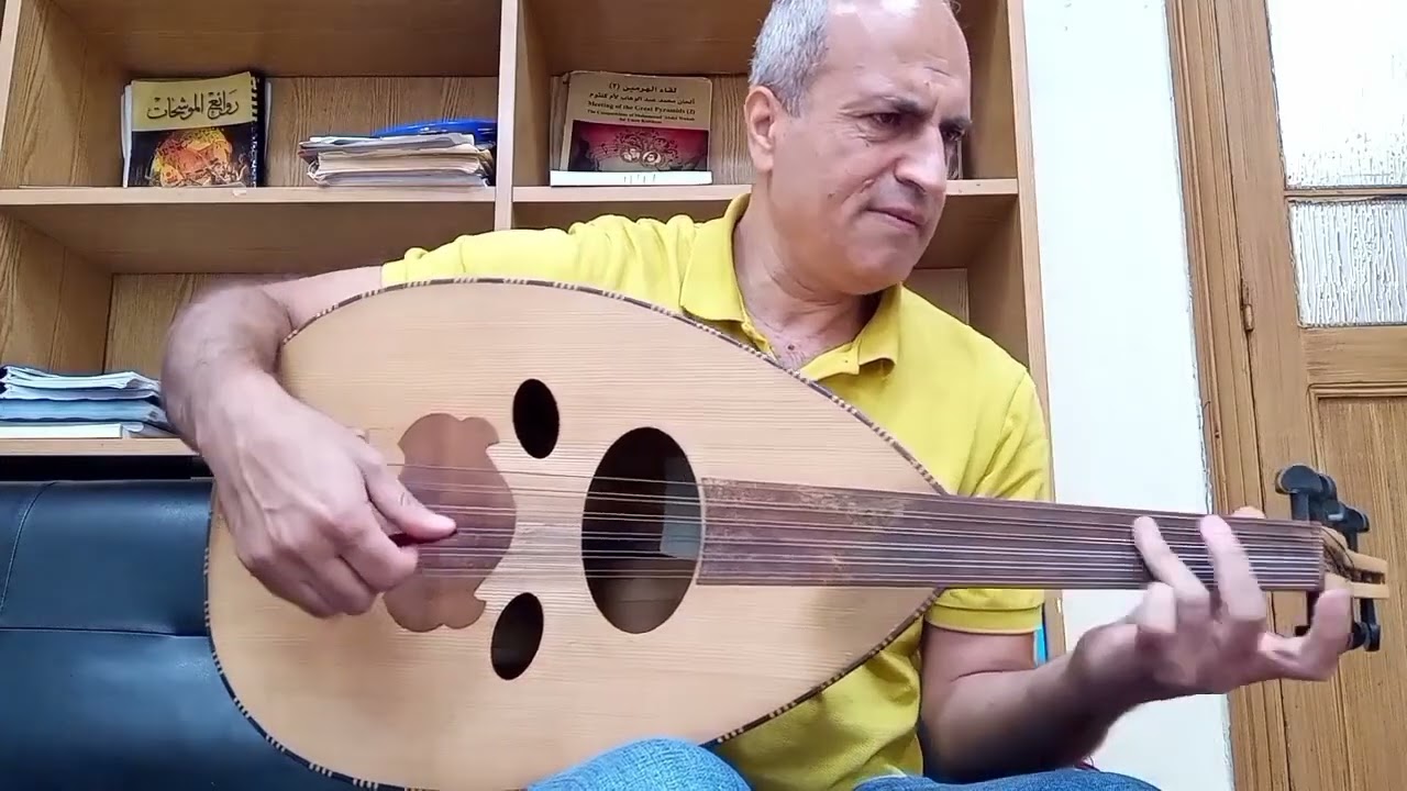موشح كلما رمت ارتشافا من كتاب روائع الموشحات مقام راست أداء المؤلف... على الدف نزار سمور.