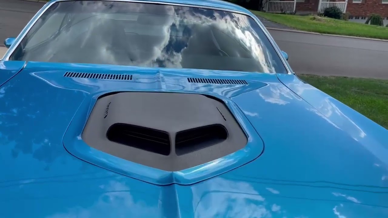 1970 Plymouth Cuda 440 4 Speed  Pistol Grip Shaker Hood