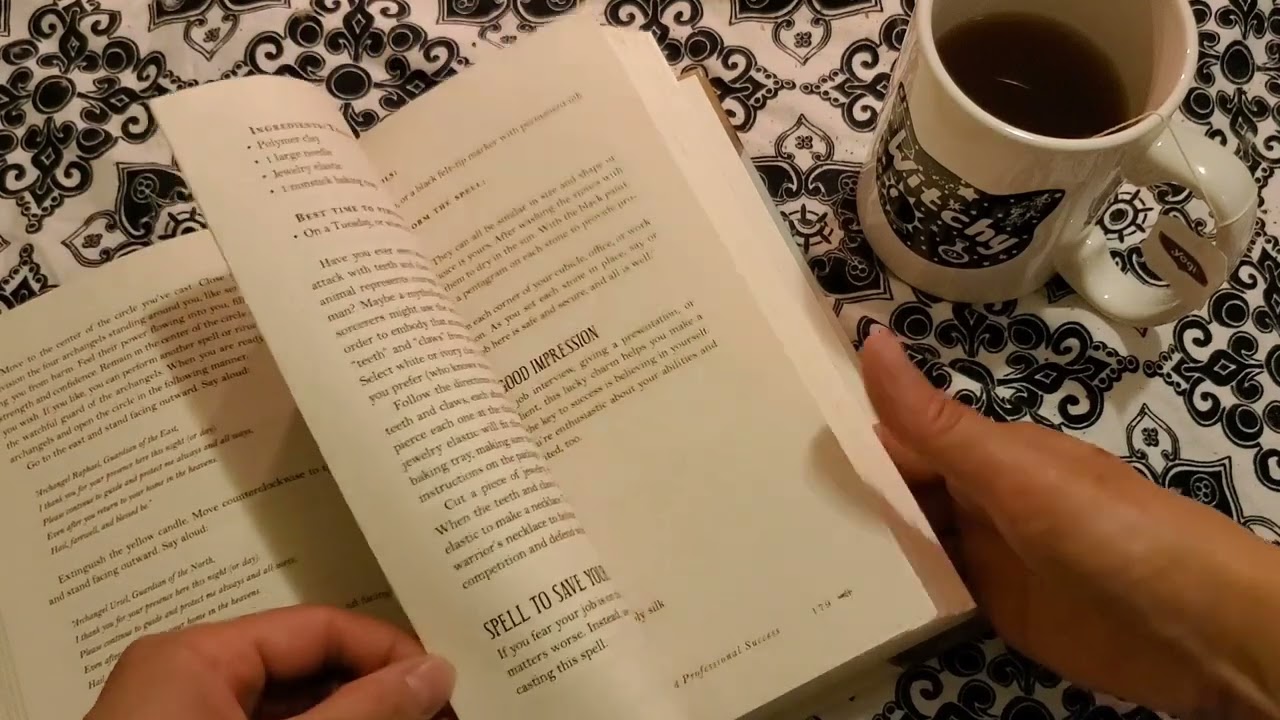 [Modern Witchcraft Spell Book] [Book Review]
