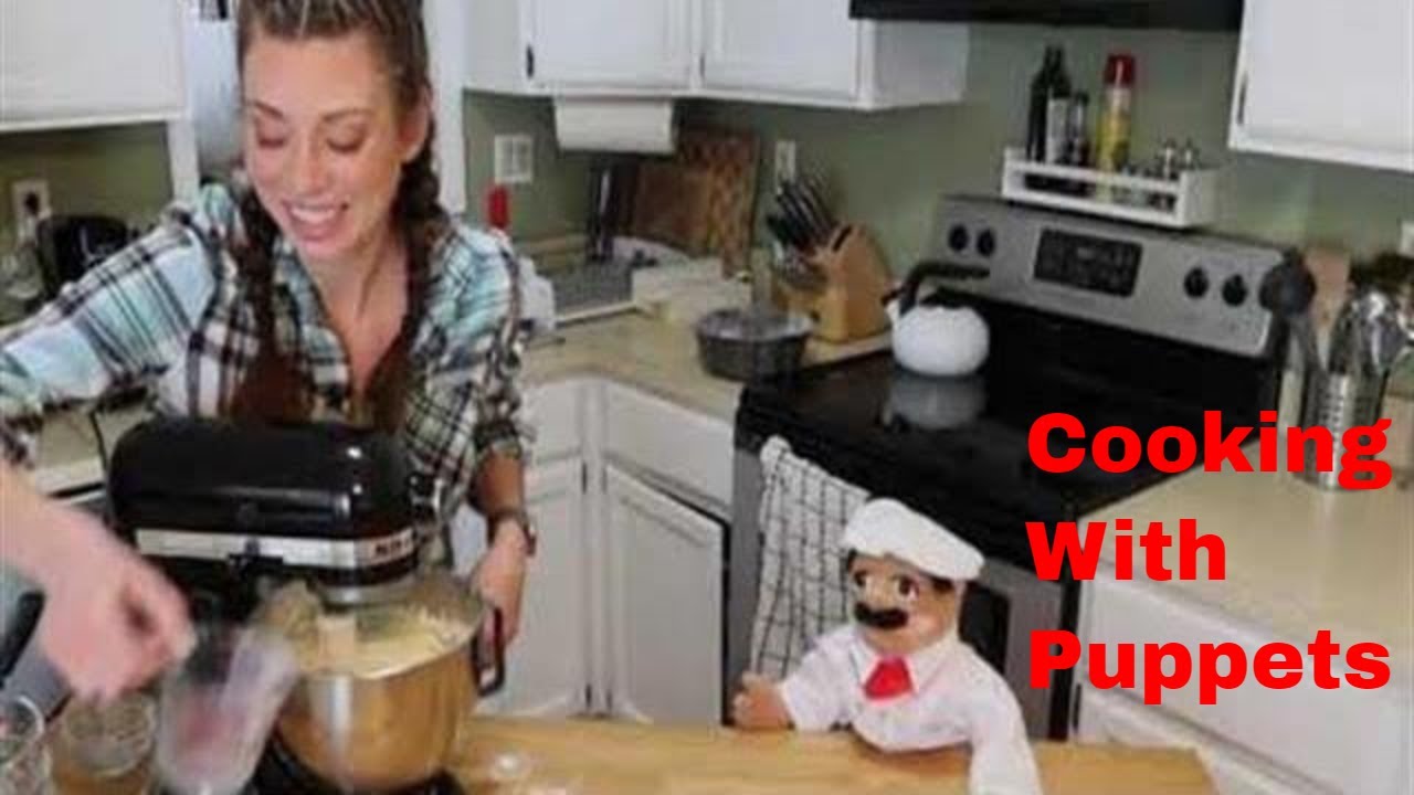 Cooking With Puppets | Pound Cake