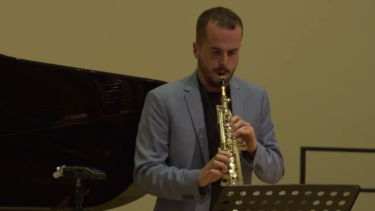 F. Poulenc: Sonata for Oboe and Piano (saxophone soprano) - Antonio García Jorge & Selena Cancino