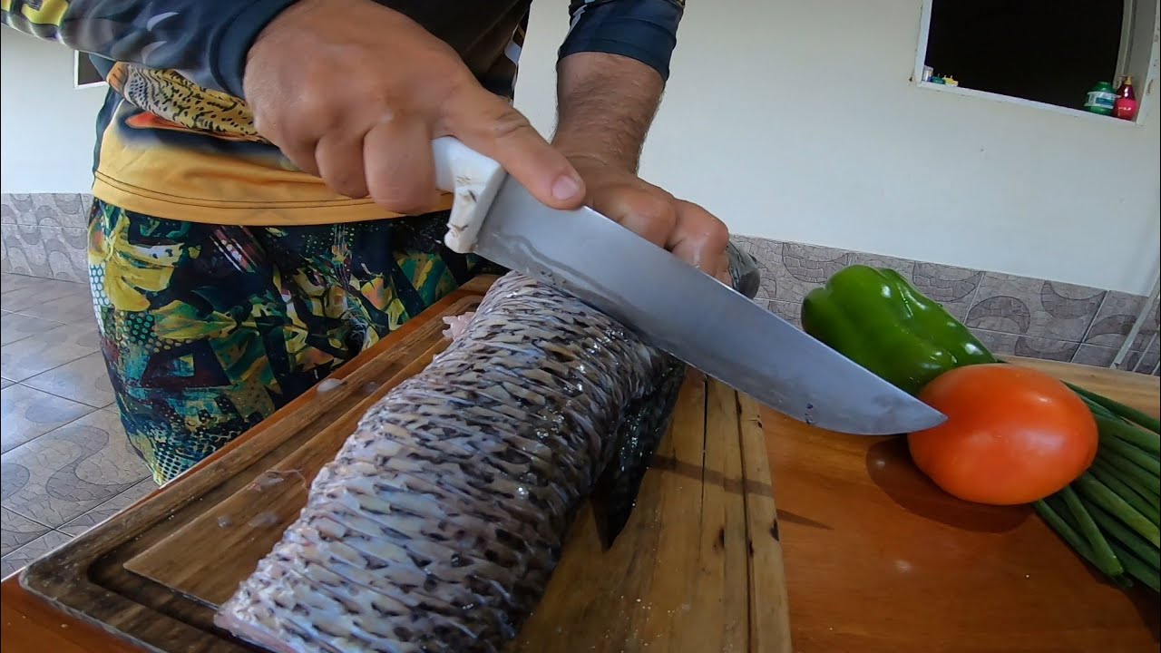 PREPARANDO MOQUECA DA TRAÍRA BRUTA