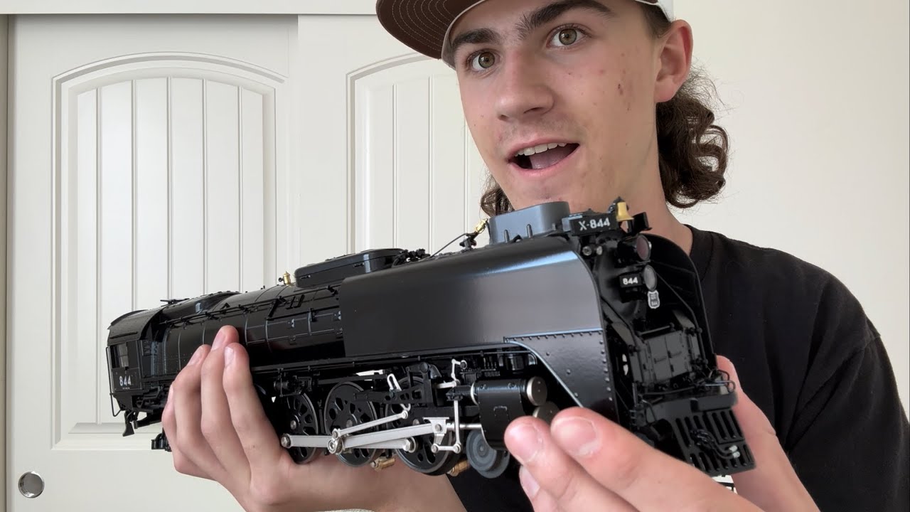 The Living Legend is Here! Union Pacific 844 Unboxing and Running Session w/ A Special Guest!