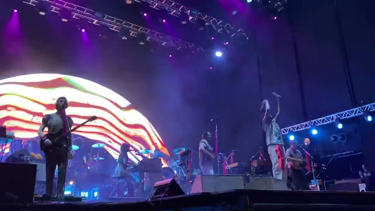 Arcade fire - Everything now. Live Paraguay 2024