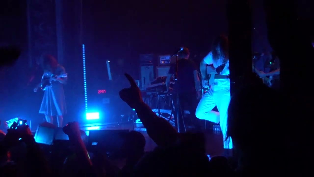 IDLES - Mother + Meds + Divide & Conquer (live Coliseu dos Recreios)
