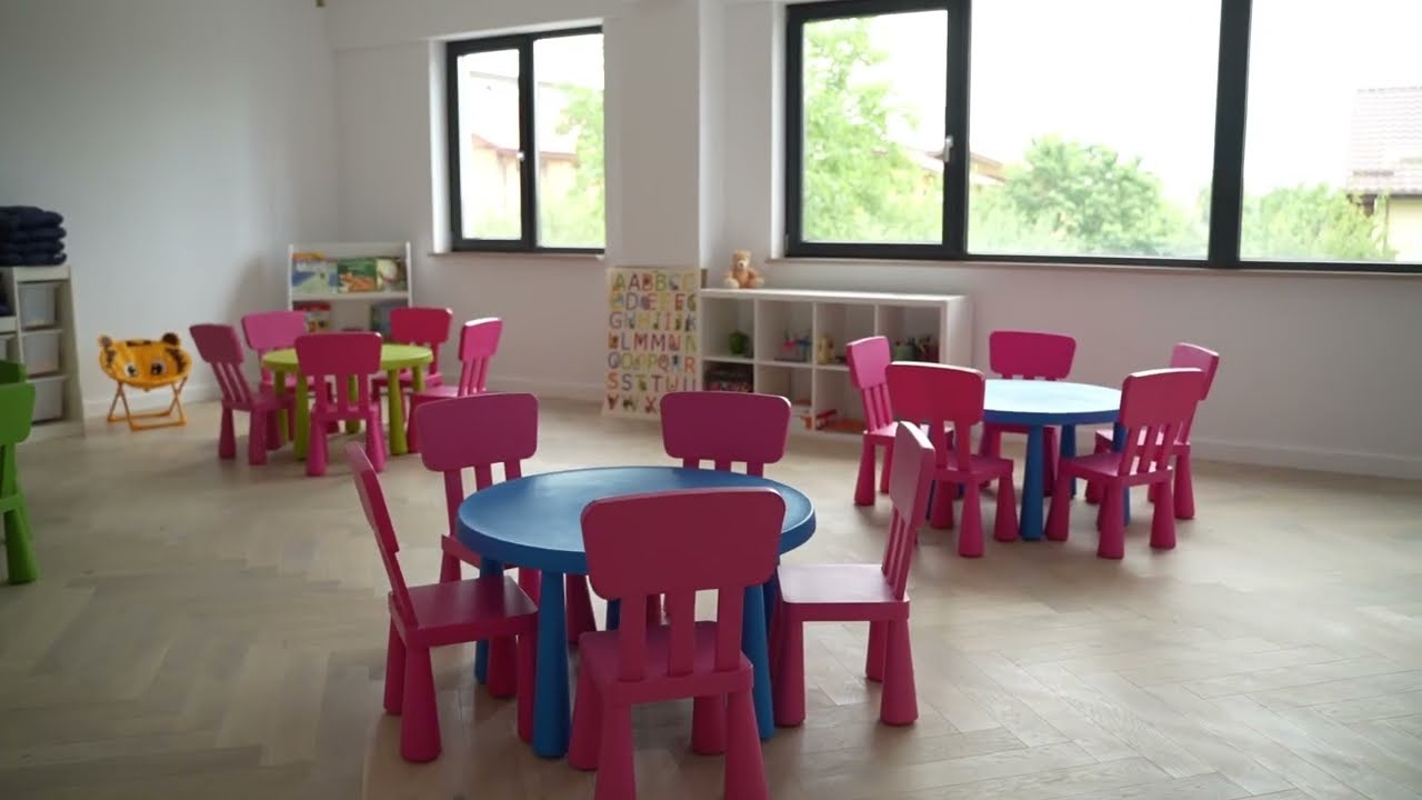 Liceul Teoretic „EVISS” Iași te așteaptă!