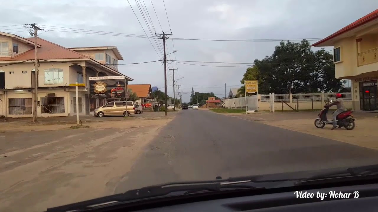 Kwatta. Vanaf Vierderijweg richting stad. Paramaribo. Suriname.