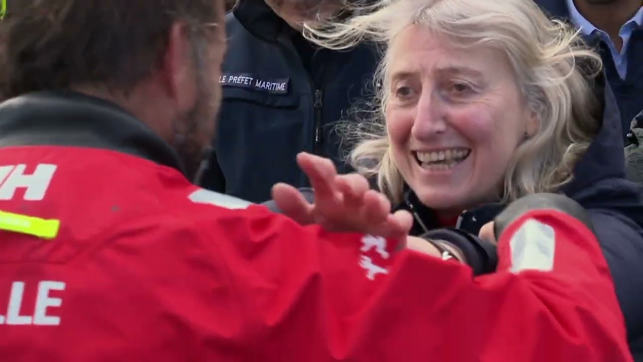 Quel meneur d'hommes ! Quel spectacle d'arrivée ! Merci pour ces frissons Thomas Coville ! #voile