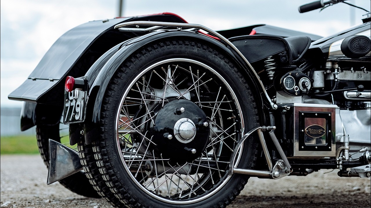 Brough Superior Austin Four 1932 года: самый дорогой трёхколёсный зверь класса люкс