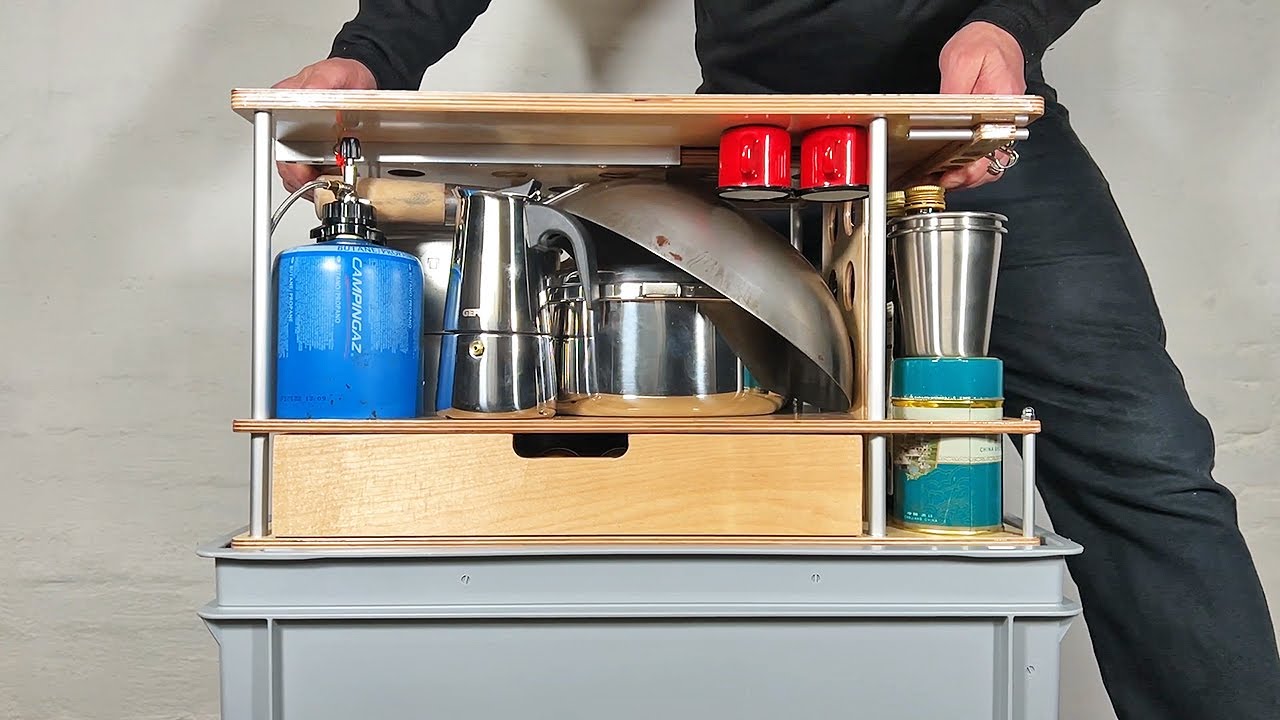 Campingküche mit Wok – out of the box. 60 Liter 7,7 kg