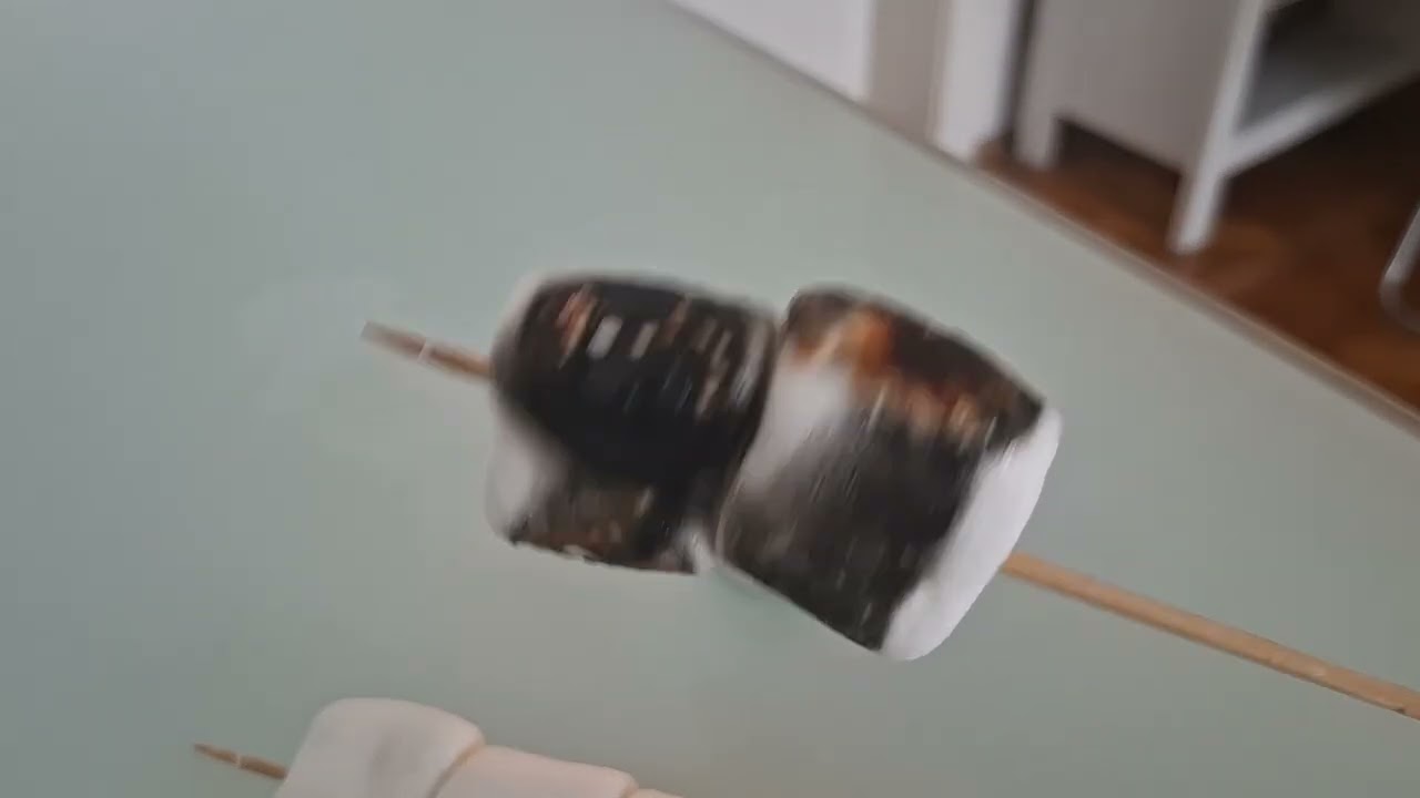 Marshmallow cooking on the Fire 🔥