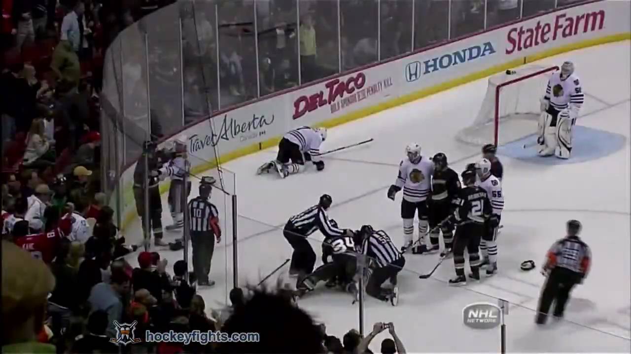 Duncan Keith vs James Wisniewski Mar 17, 2010