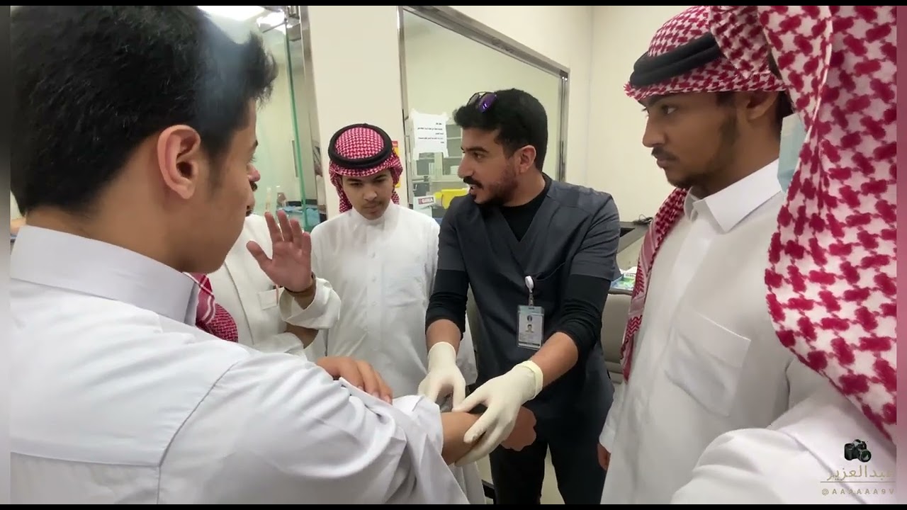 رحلة طلاب ثانوية الصديق بحائل (المسار الصحي) إلى كلية التمريض بجامعة حائل - أ.عبدالله الحربي