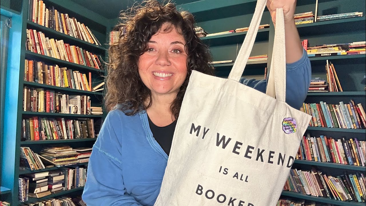 Episode 20: Inside my Book Tote 