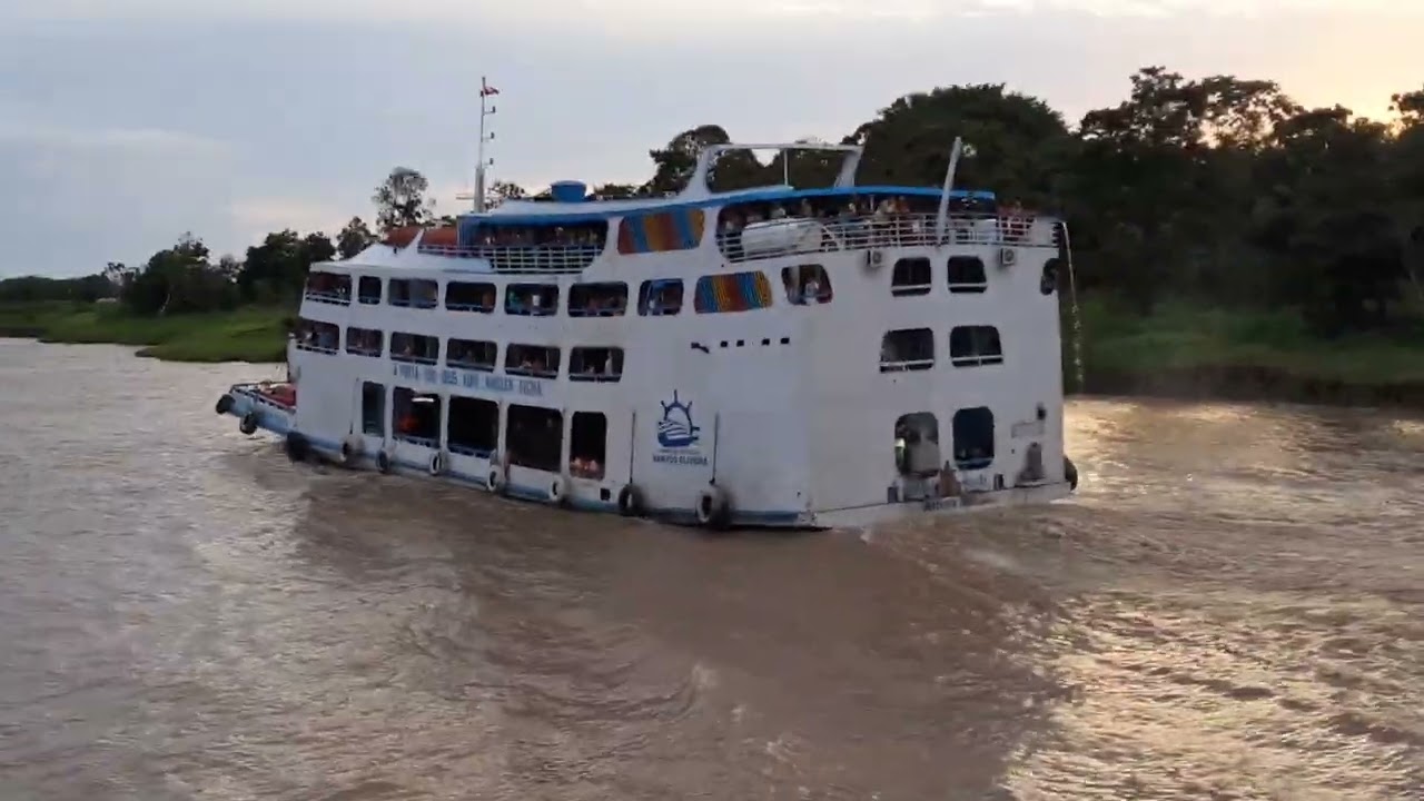 Ferry boat Mayte Saphira ultrapassando o FB. Golfinho do Norte.. 15.01.22