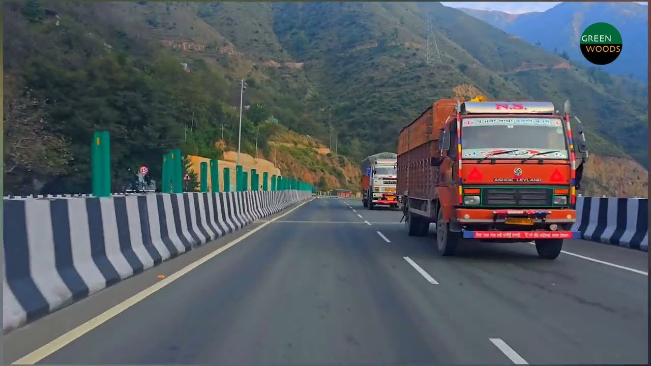 Jammu&ndash;Srinagar National Highway Update Today | NH-44 Traffic Status | Road Open or Closed?