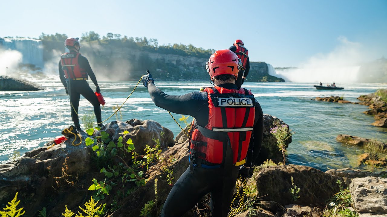 Niagara Parks Police Swift Water Rescue Training