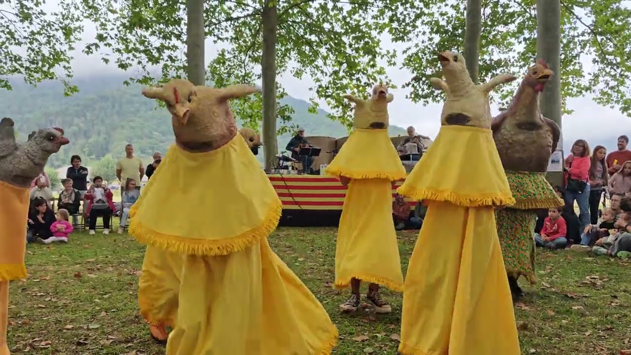 Ball de l'Esparver, la Lloca i els Pollets