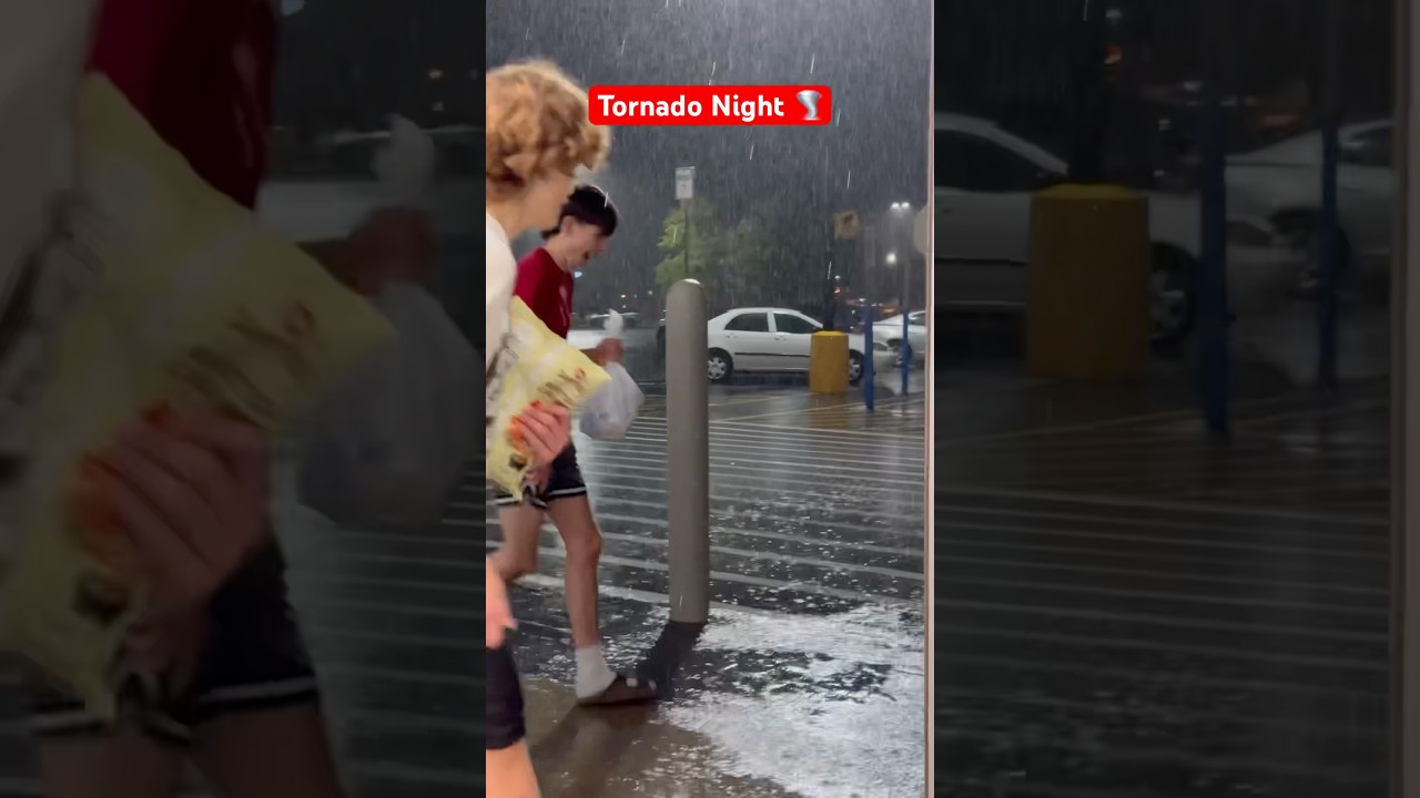 🚨It was Tornado warning night 🌪️⚠️#shorts